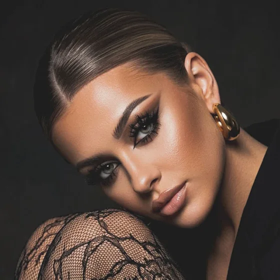 Ирина Николаевна — PR-директор компании LIKE-WEB
